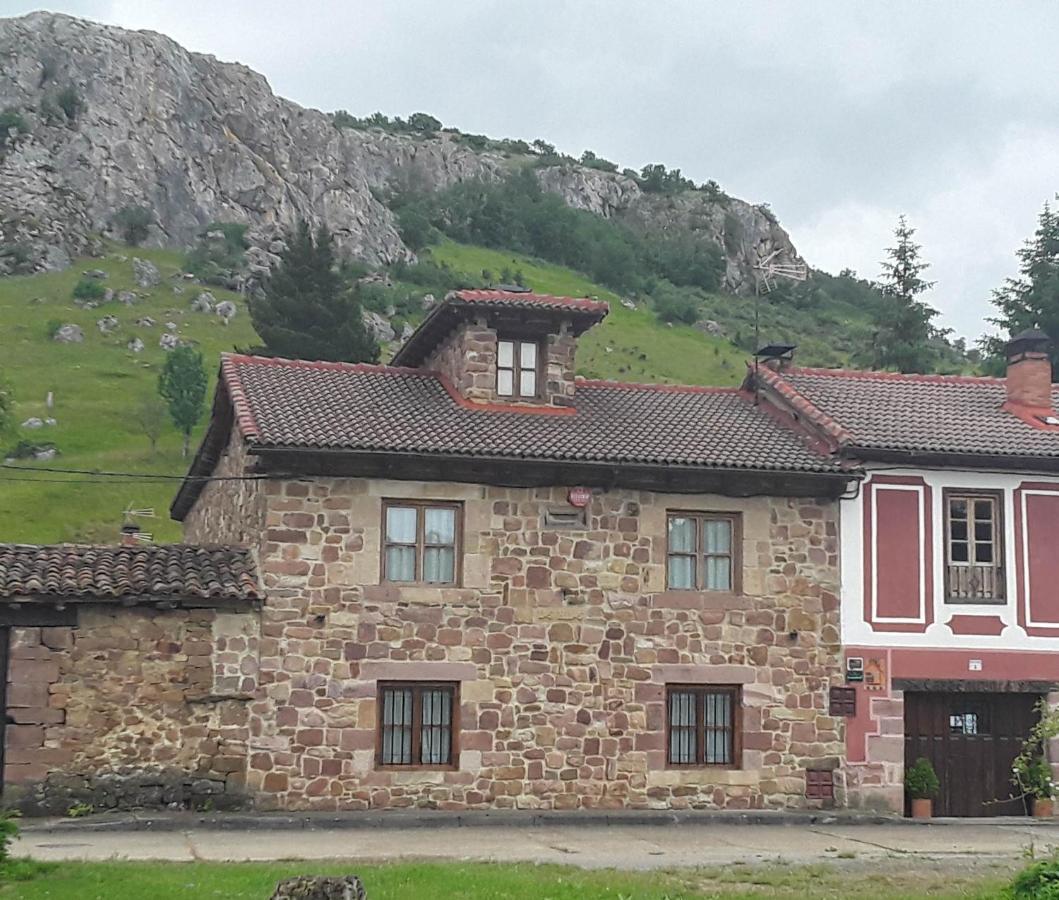 Casa Entrenidos ξενώνας Mudá Εξωτερικό φωτογραφία