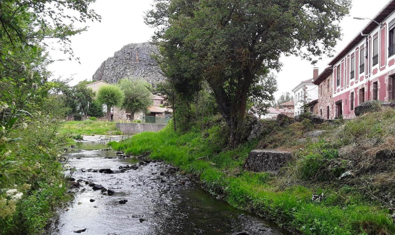 Casa Entrenidos ξενώνας Mudá Εξωτερικό φωτογραφία