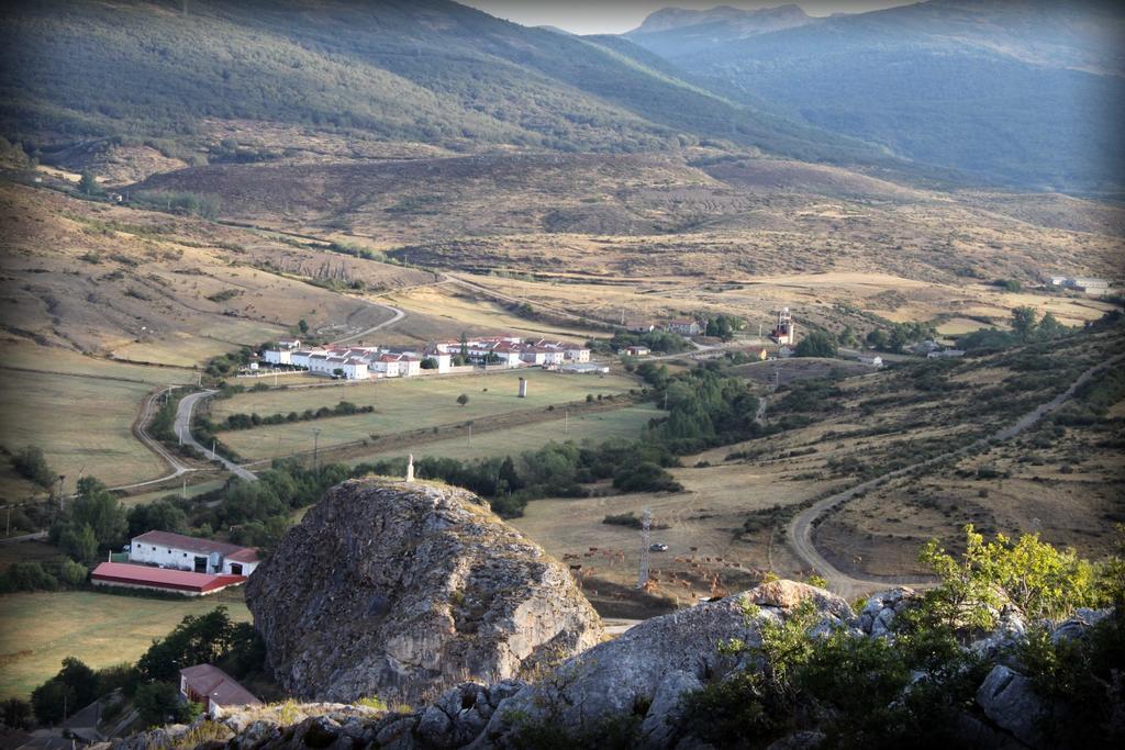 Casa Entrenidos ξενώνας Mudá Εξωτερικό φωτογραφία